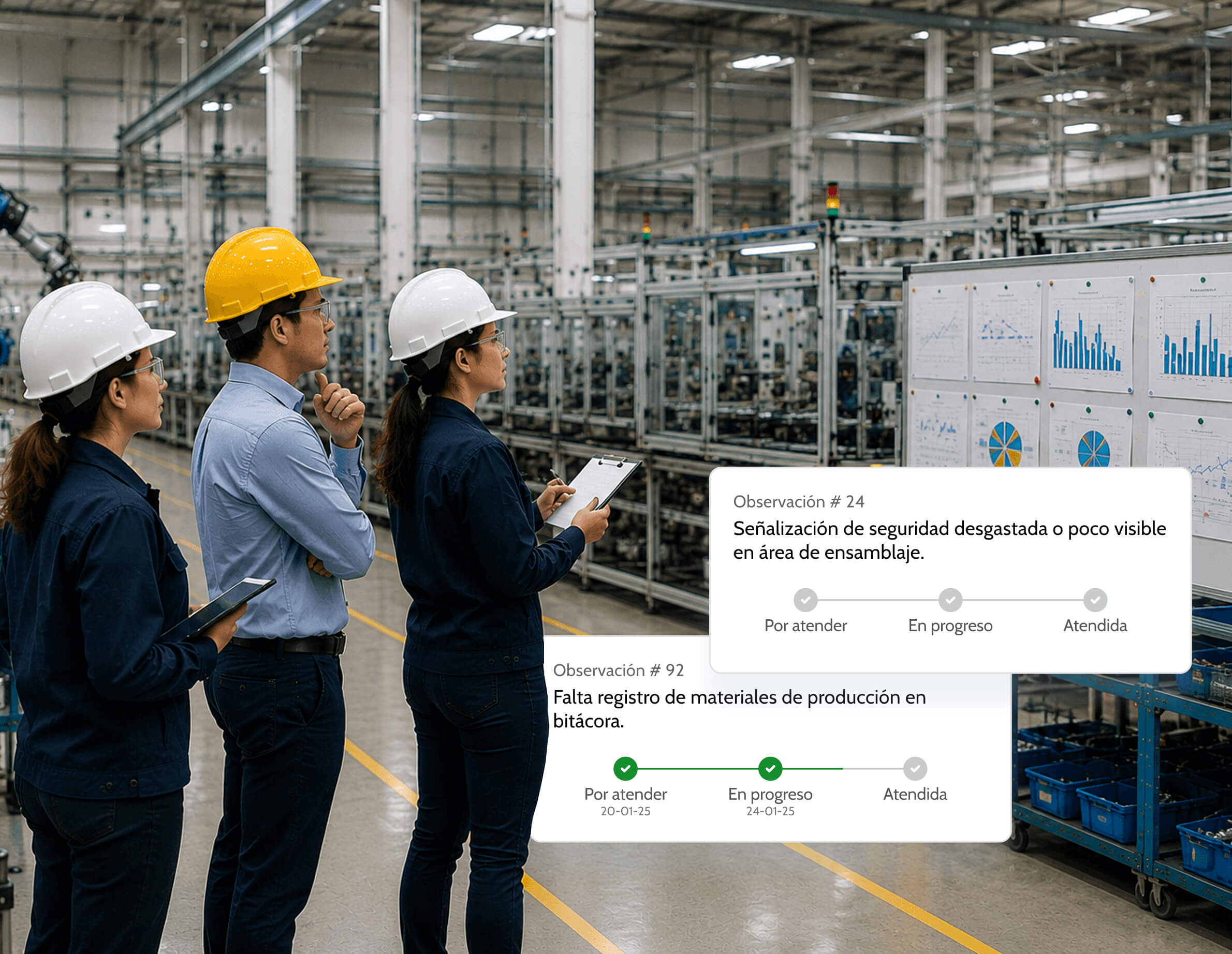 Tres supervisores con cascos revisan tableros en fábrica; tarjetas muestran observaciones de seguridad y producción con seguimiento de estado.